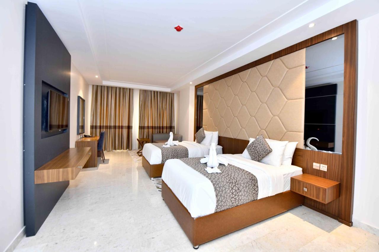 Be Inn Hotel Сиб Экстерьер фото