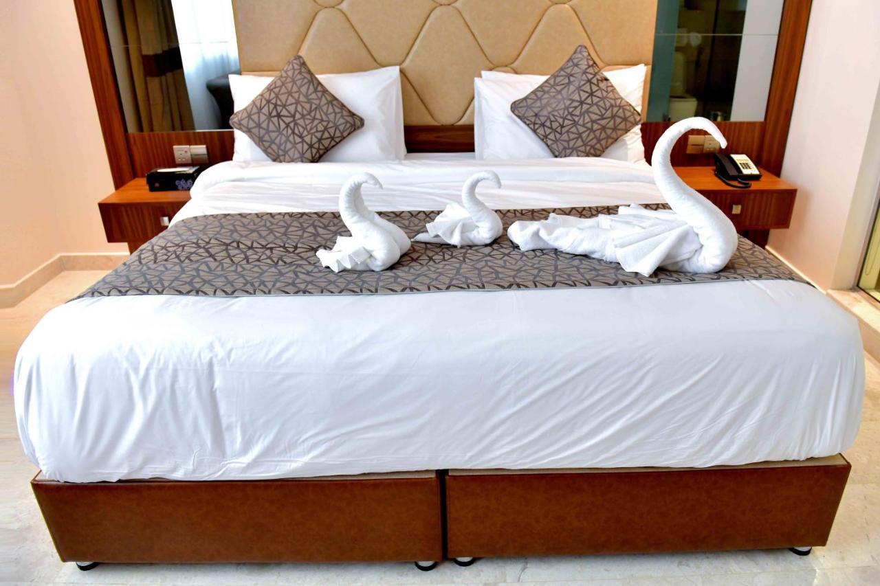 Be Inn Hotel Сиб Экстерьер фото
